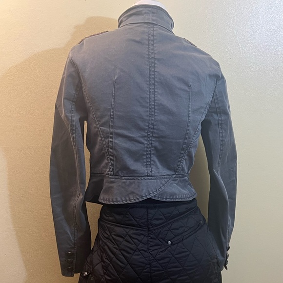 Free People Gray Military Style Cropped Jacket. Slight discoloration near pocket - Picture 4 of 12